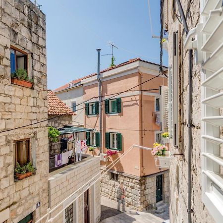 Under Constructiion Apartment Split Bagian luar foto