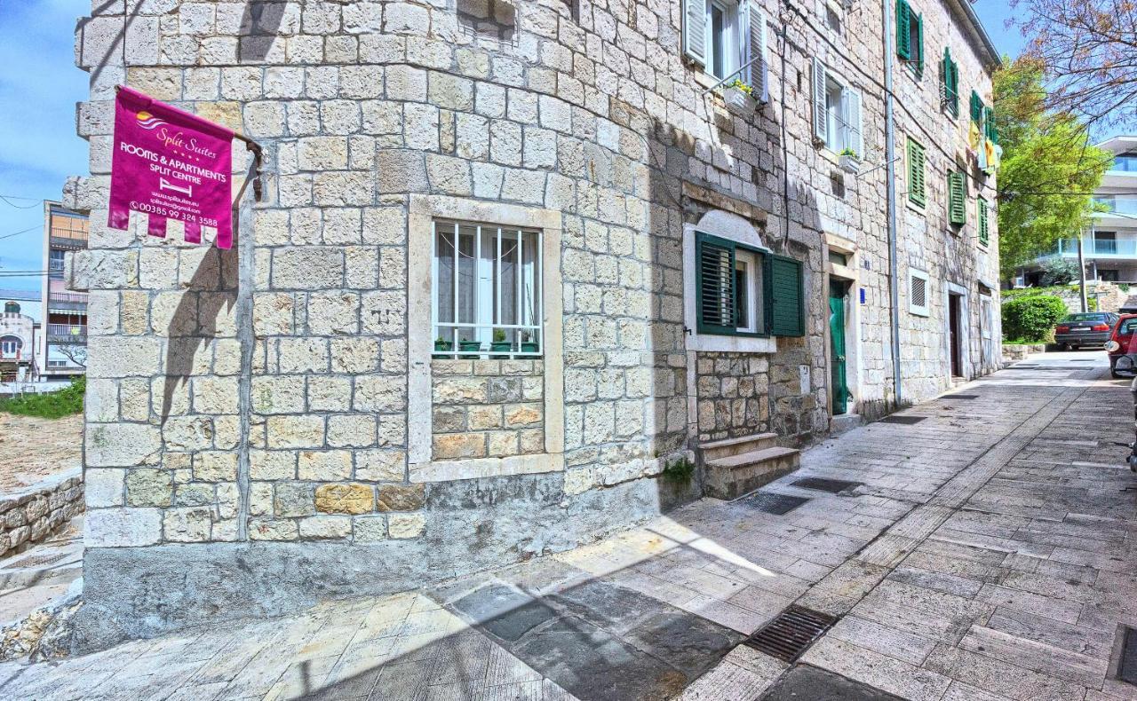 Under Constructiion Apartment Split Bagian luar foto